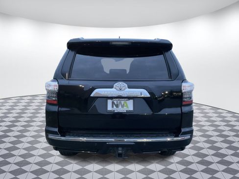 Used 2018 Toyota 4Runner Limited image 4
