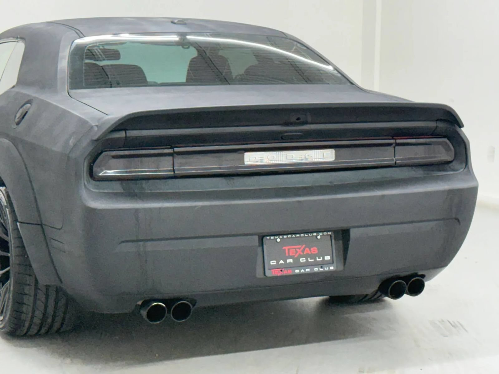 Used 2014 Dodge Challenger R/T w/ Blacktop Package RWD image 35