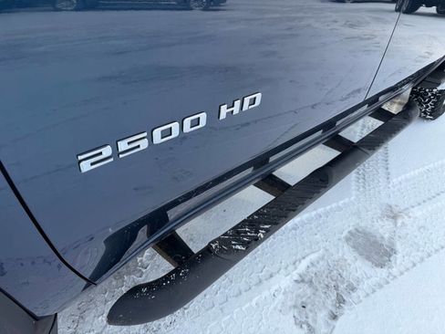 Used 2020 Chevrolet Silverado 2500 LT image 11