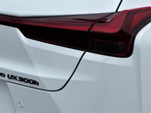 New 2026 Lexus UX 300h AWD image 26