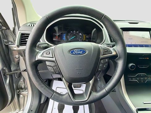 Used 2020 Ford Edge SEL w/ Cold Weather Package AWD/4WD image 11