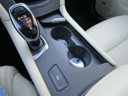 Used 2019 Cadillac XT5 Luxury image 44