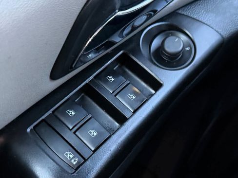 Used 2014 Chevrolet Cruze LS image 17