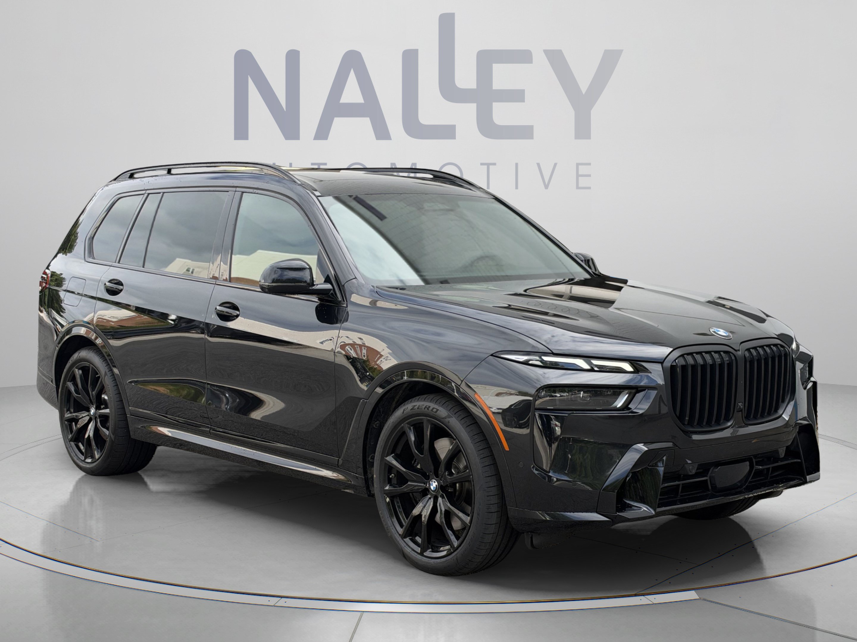 Used 2025 BMW X7 xDrive40i w/ Executive Package AWD/4WD image 5