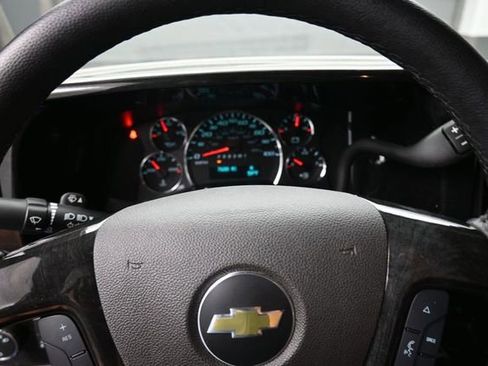 Used 2025 Chevrolet Express 2500 Extended w/ Driver Convenience Package RWD image 12