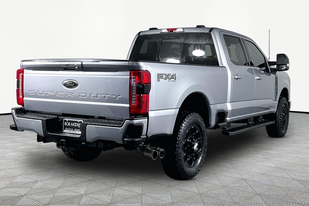 Used 2024 Ford F250 XLT w/ Black Appearance Package AWD/4WD image 6