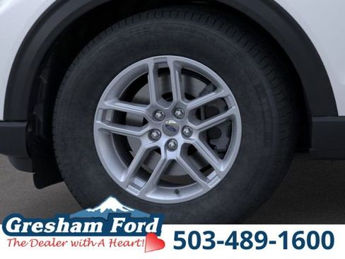 New 2026 Ford Explorer Active image 22