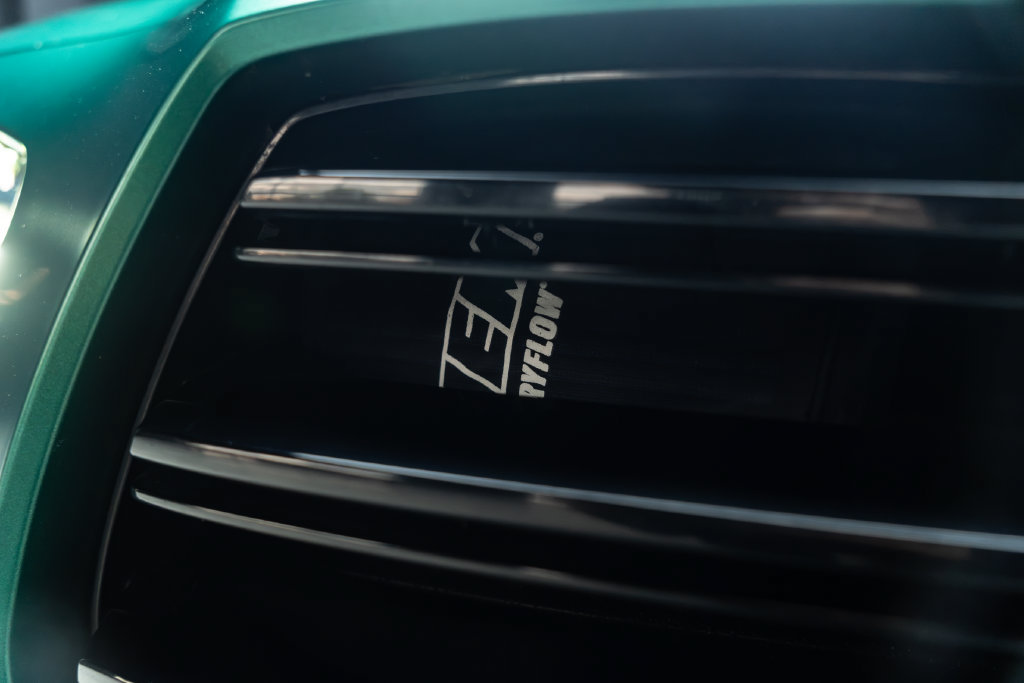 Used 2023 BMW M3 Competition w/ M Carbon Exterior Package RWD image 8