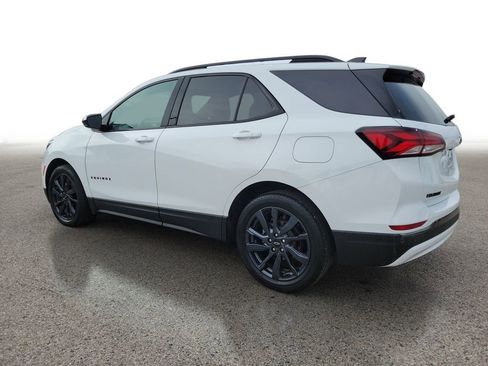 Used 2022 Chevrolet Equinox RS w/ LPO, Floor Liner Package FWD image 3