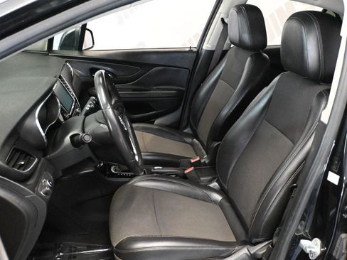 Used 2020 Buick Encore Preferred FWD image 11