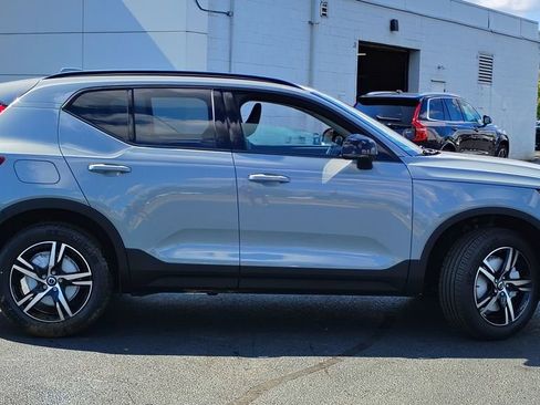 New 2026 Volvo XC40 B5 Core w/ Climate Package image 2