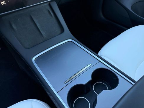 Used 2023 Tesla Model 3 Standard Range image 23