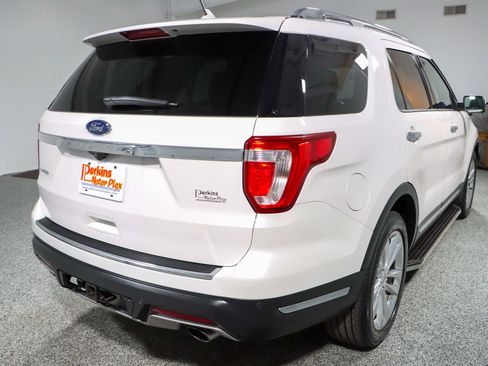 Used 2019 Ford Explorer Limited w/ Class III Trailer Tow Package image 7