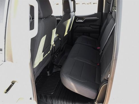 Used 2022 Chevrolet Silverado 1500 LT w/ Z71 Off-Road Package image 40