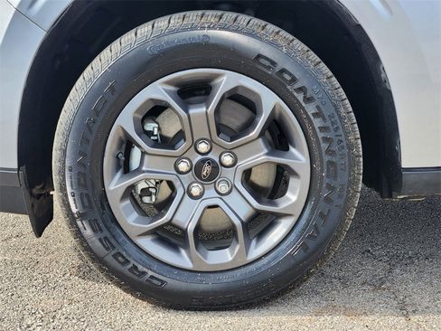 Used 2024 Ford Maverick XLT image 12