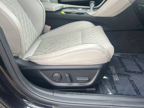 Used 2023 Genesis G70 3.3T w/ Sport Prestige Package image 26