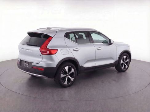 Certified 2023 Volvo XC40 B5 Plus w/ Protection Package Premier AWD/4WD image 42