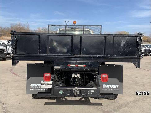 Used 2022 Ford F750 2WD Regular Cab Super Duty image 10