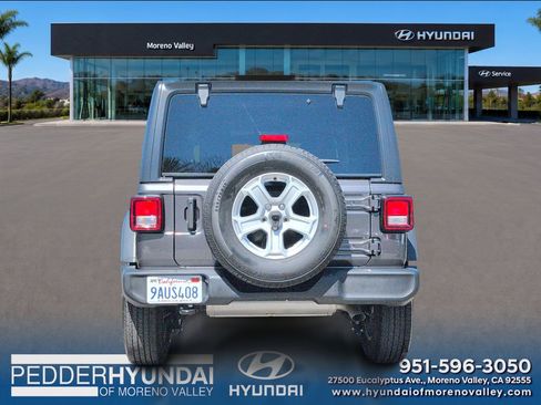 Used 2022 Jeep Wrangler Unlimited Sport AWD/4WD image 6