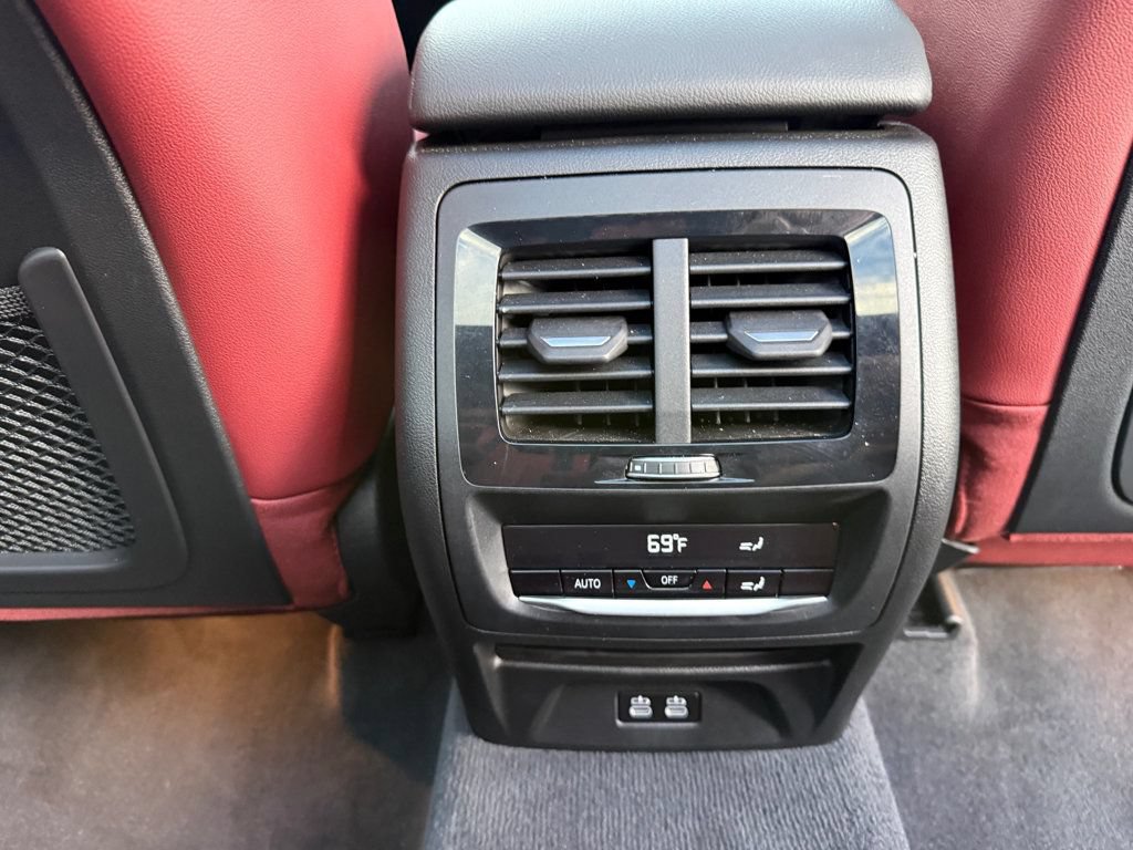 Used 2024 BMW X3 sDrive30i w/ Premium Package w/ZPA RWD image 30