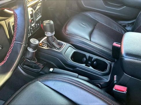 Used 2021 Jeep Wrangler Rubicon AWD/4WD image 18