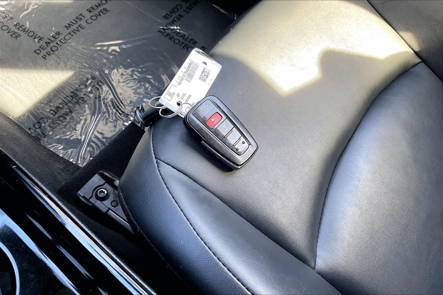 Used 2020 Toyota Prius Prime XLE FWD image 14