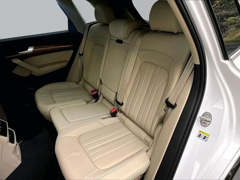 Certified 2023 Audi Q5 2.0T Premium w/ Convenience Package AWD/4WD image 22