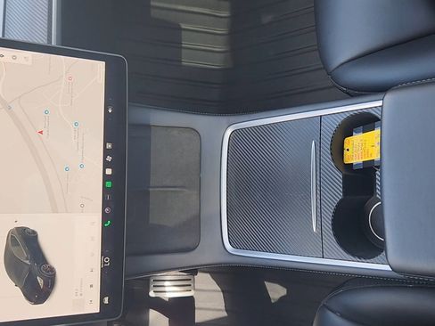 Used 2021 Tesla Model Y Performance image 14