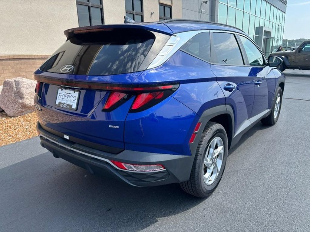 Used 2024 Hyundai Tucson SEL AWD/4WD image 3