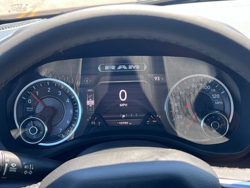 Used 2025 RAM 1500 Big Horn AWD/4WD image 23