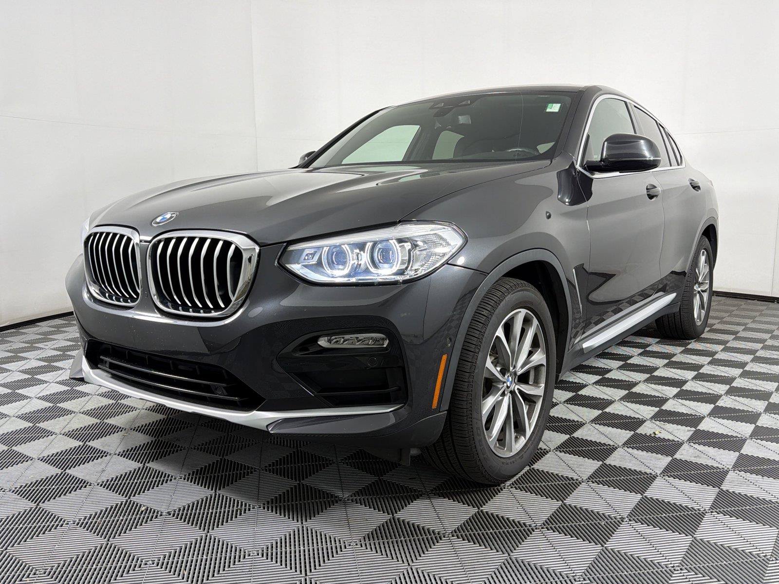 Used 2019 BMW X4 xDrive30i w/ Convenience Package AWD/4WD image 3