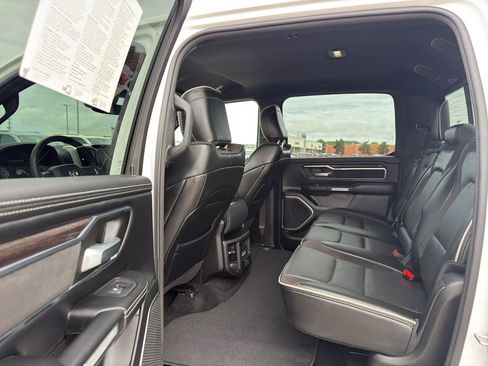 Used 2025 RAM 1500 Laramie image 33