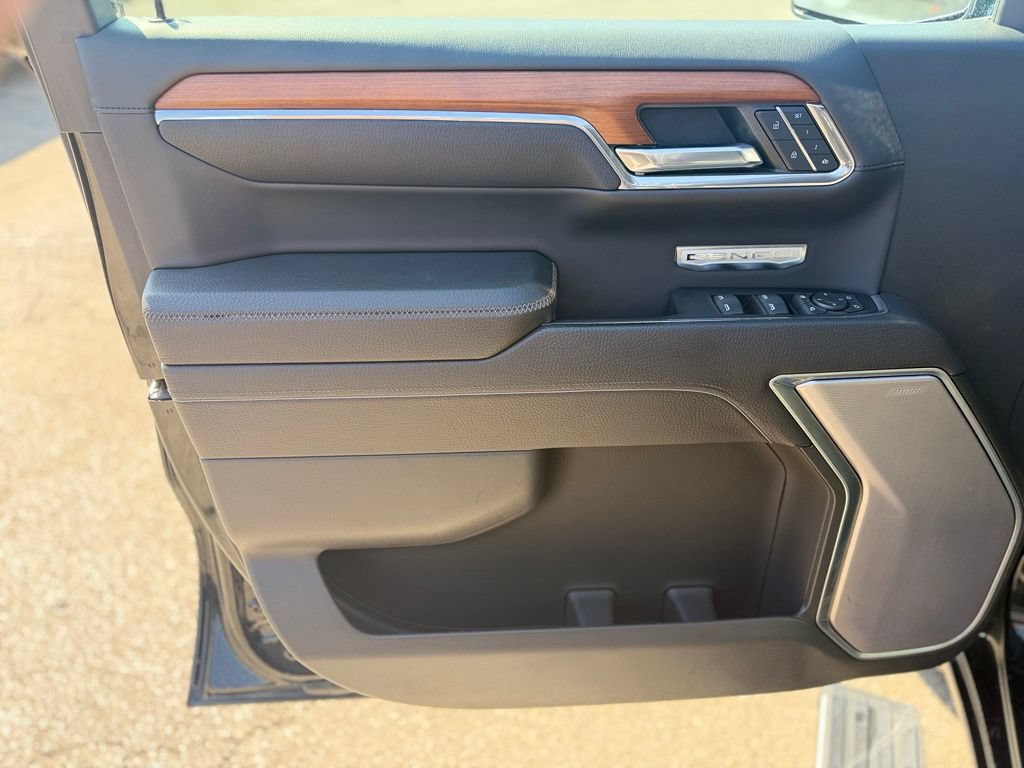 Used 2022 GMC Sierra 1500 Denali AWD/4WD image 9