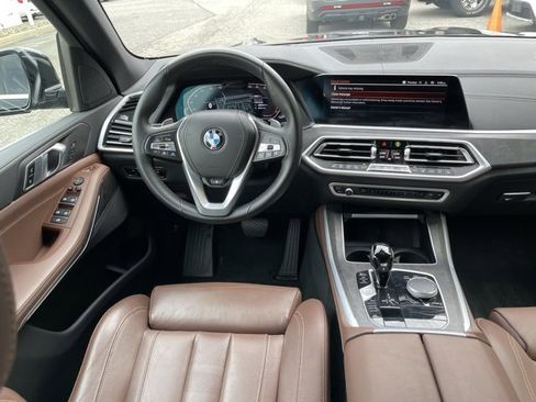 Certified 2022 BMW X5 xDrive40i image 9