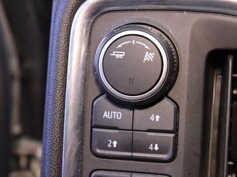 Used 2019 Chevrolet Silverado 1500 RST image 19