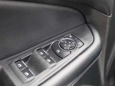 Used 2023 Ford Edge SEL image 17