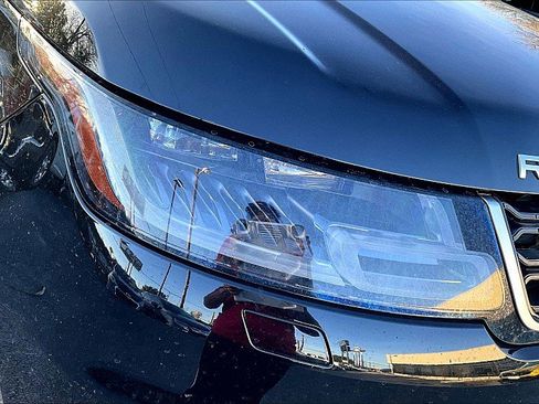 Used 2020 Land Rover Range Rover Sport HSE image 28