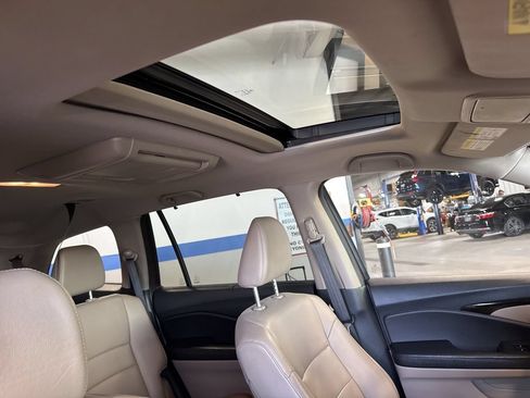 Used 2016 Honda Pilot Touring image 35