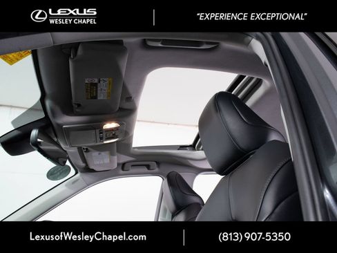 Used 2020 Toyota Highlander XLE FWD image 41
