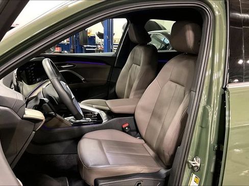 Used 2025 Audi Q5 Premium w/ Convenience Package AWD/4WD image 25