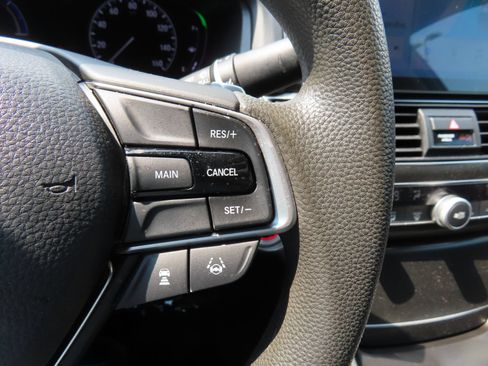 Used 2019 Honda Accord Hybrid image 19