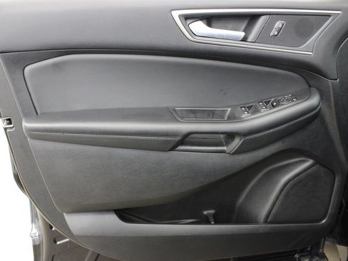 Used 2024 Ford Edge SEL AWD/4WD image 16