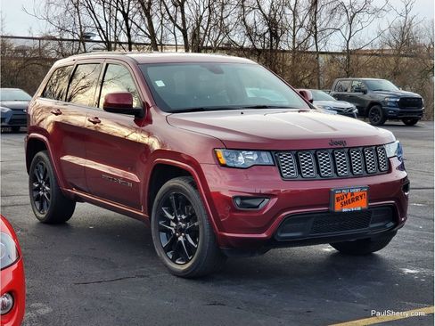Used 2019 Jeep Grand Cherokee Altitude image 15