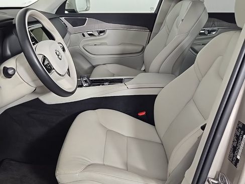 Used 2024 Volvo XC90 T8 Plus AWD/4WD image 22