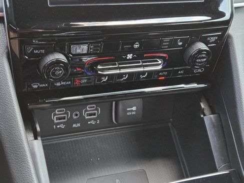 New 2025 Jeep Grand Cherokee L Altitude image 11