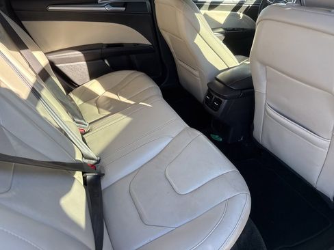 Used 2015 Ford Fusion Titanium image 22