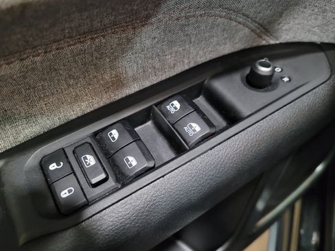 Used 2023 Jeep Compass Latitude AWD/4WD image 27