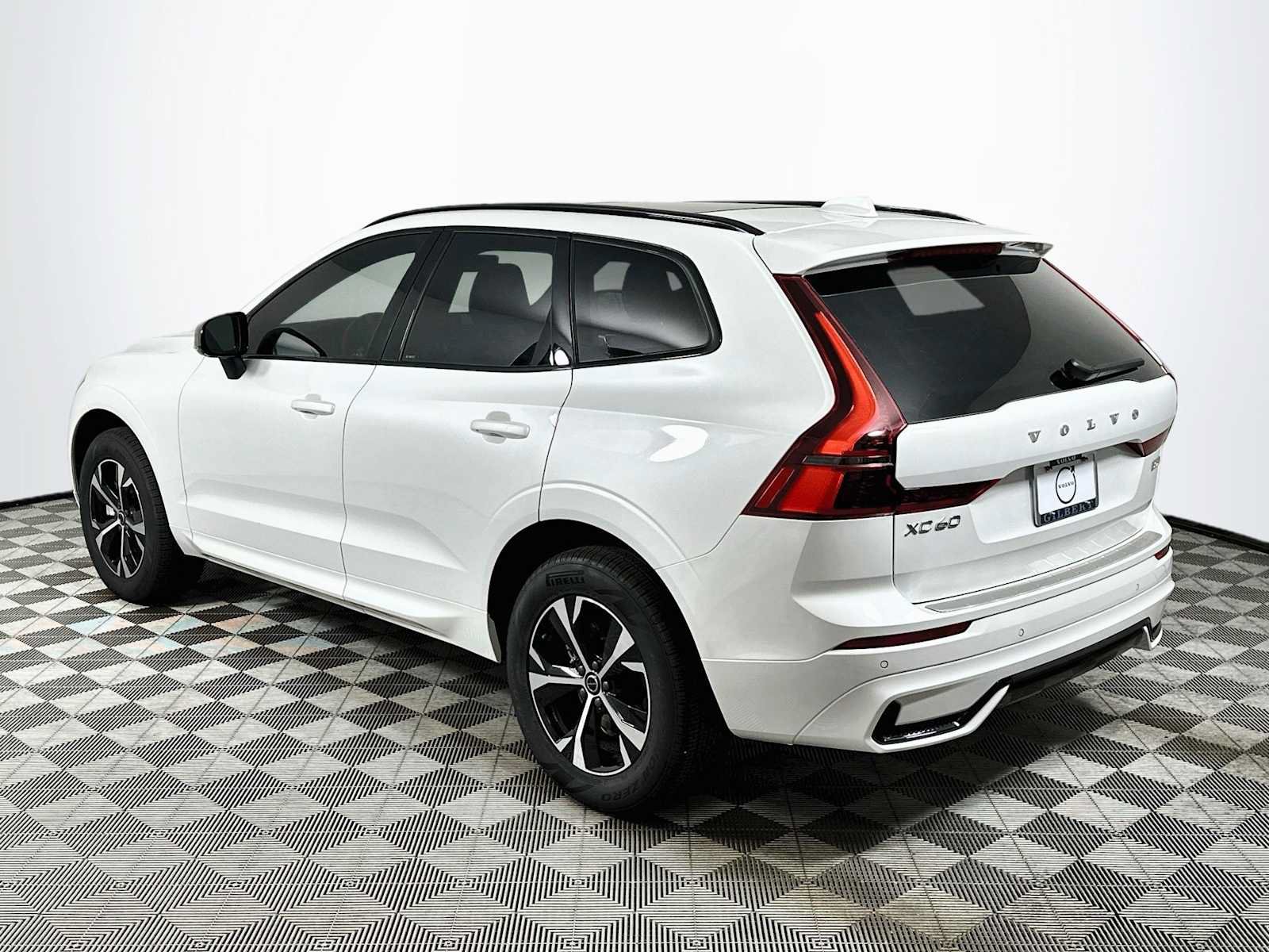 New 2026 Volvo XC60 B5 Core w/ Climate Package PRO AWD/4WD image 5