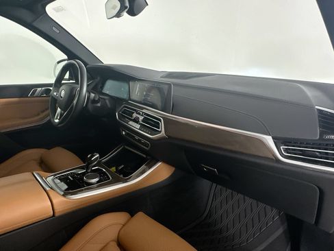 Used 2023 BMW X5 xDrive40i w/ Premium Package AWD/4WD image 47