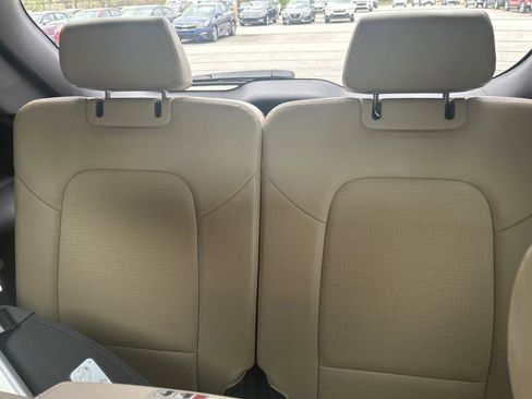 Used 2013 Hyundai Santa Fe GLS image 22